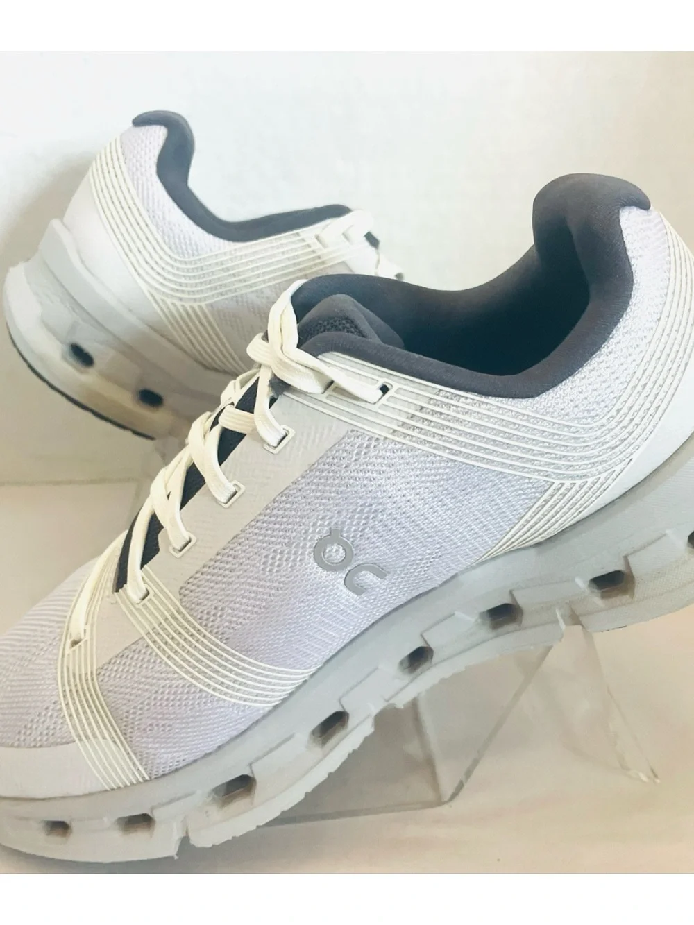 On Cloudgo Womens SZ 8.5 US White Glacier Gray Athletic Running Shoes Sneakers.